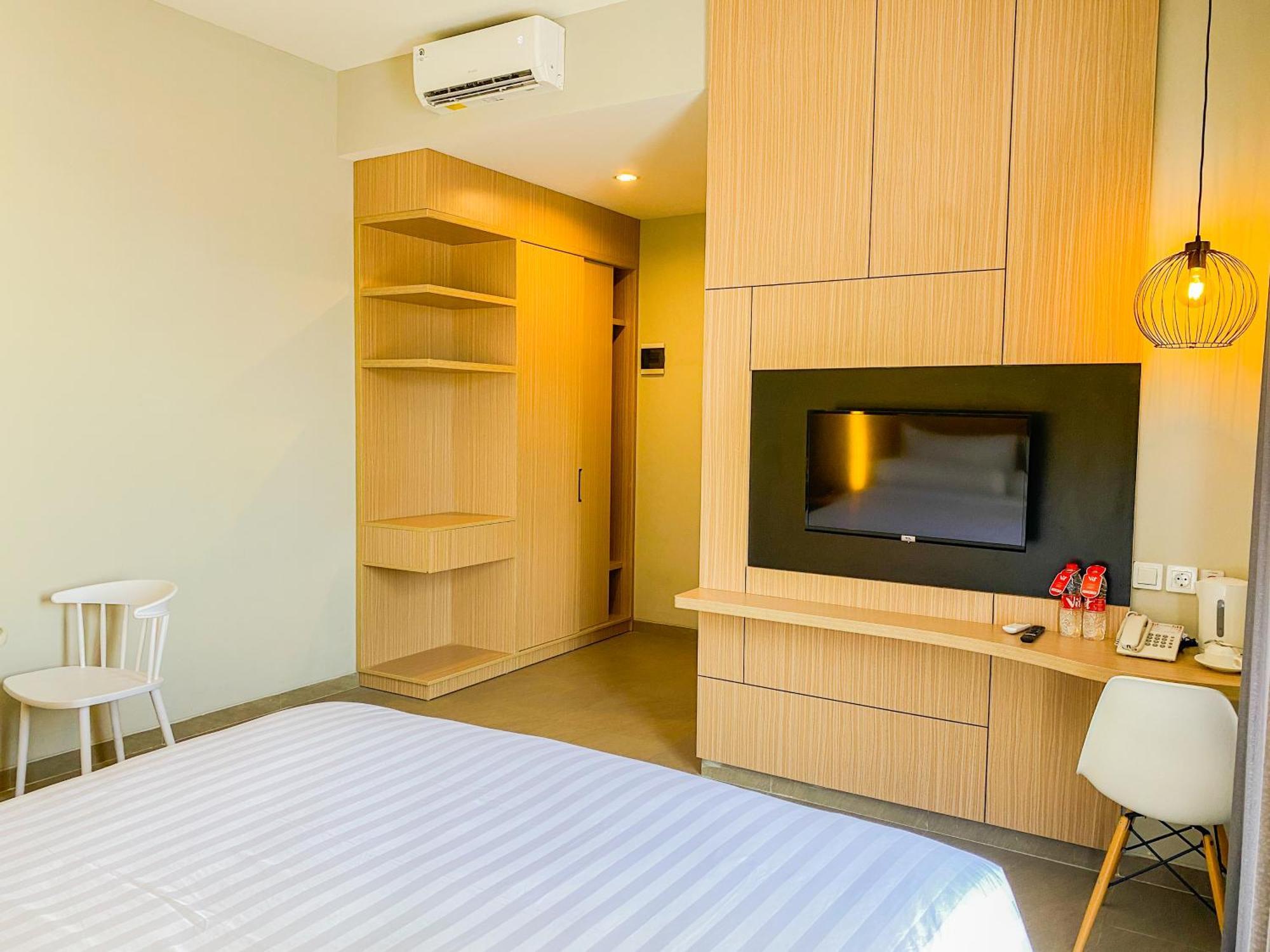 Front One King Hotel Tuban Tuban  Luaran gambar